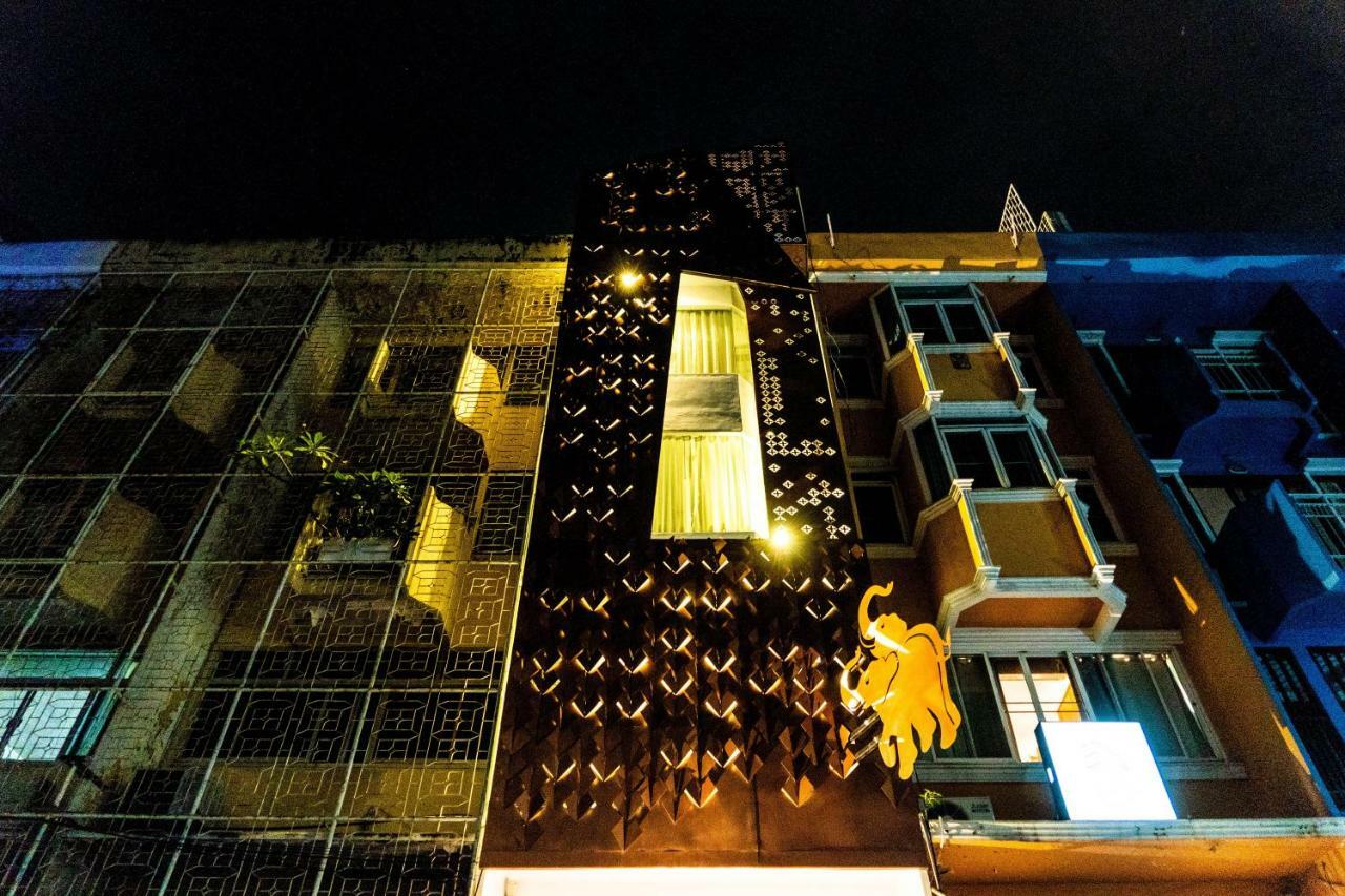 The Lol Elephant Hostel Bangkok