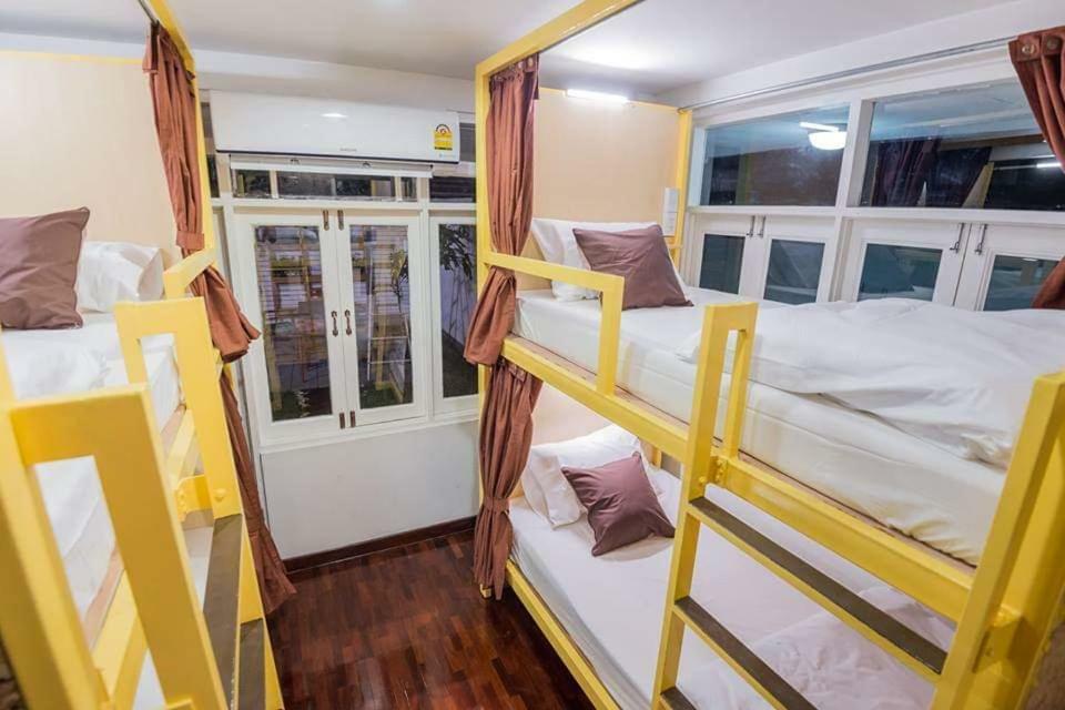 T Smy House Hostel *
