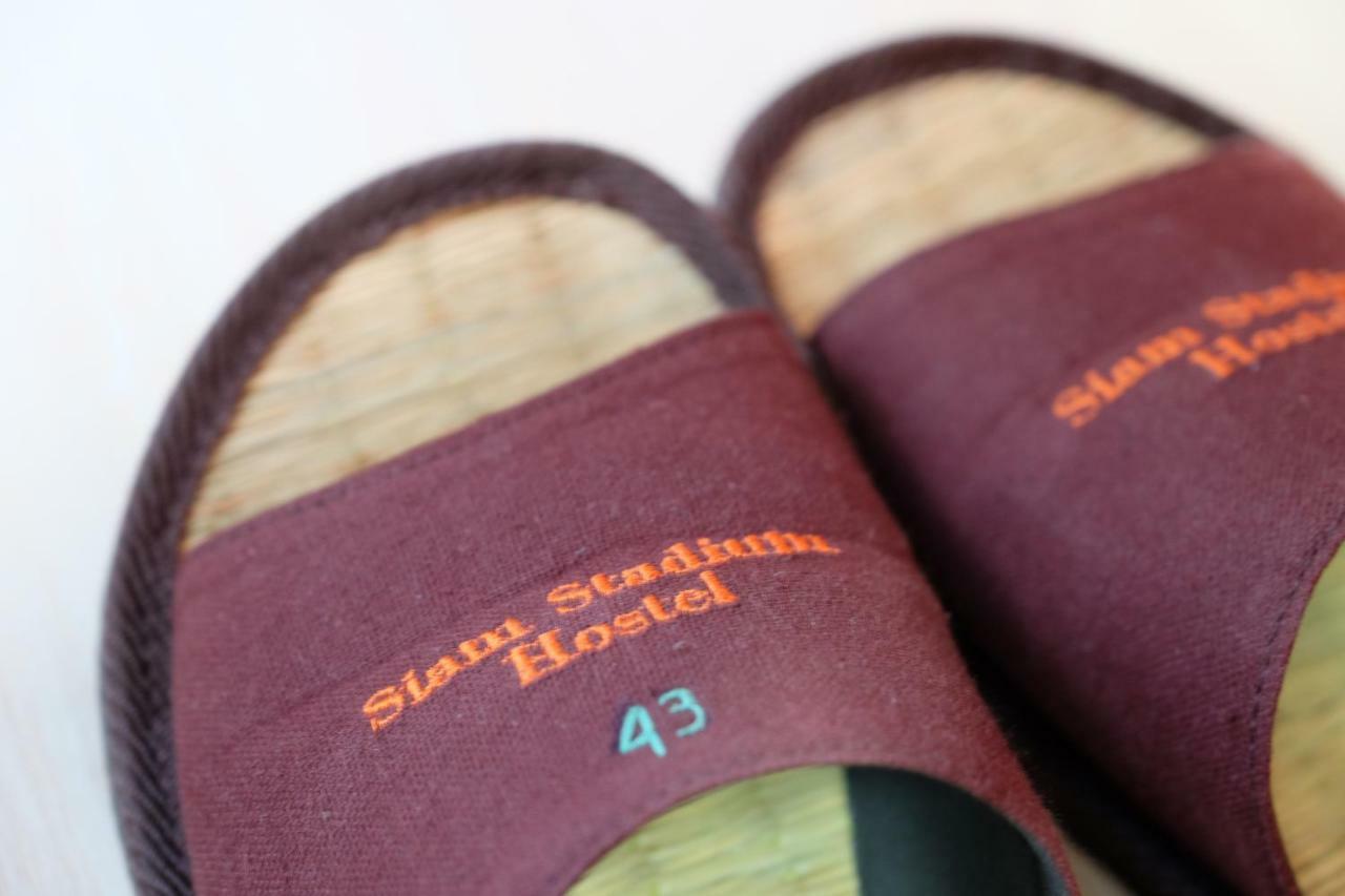 Siam Stadium Hostel *