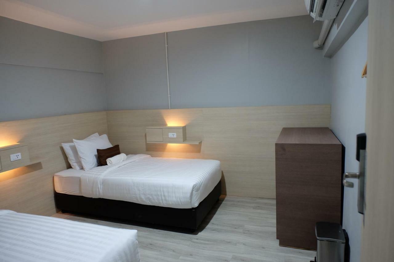 Hostel Siam Stadium