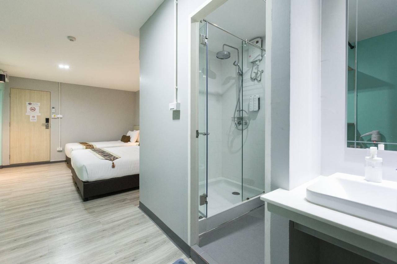 Siam Stadium Hostel Bangkok