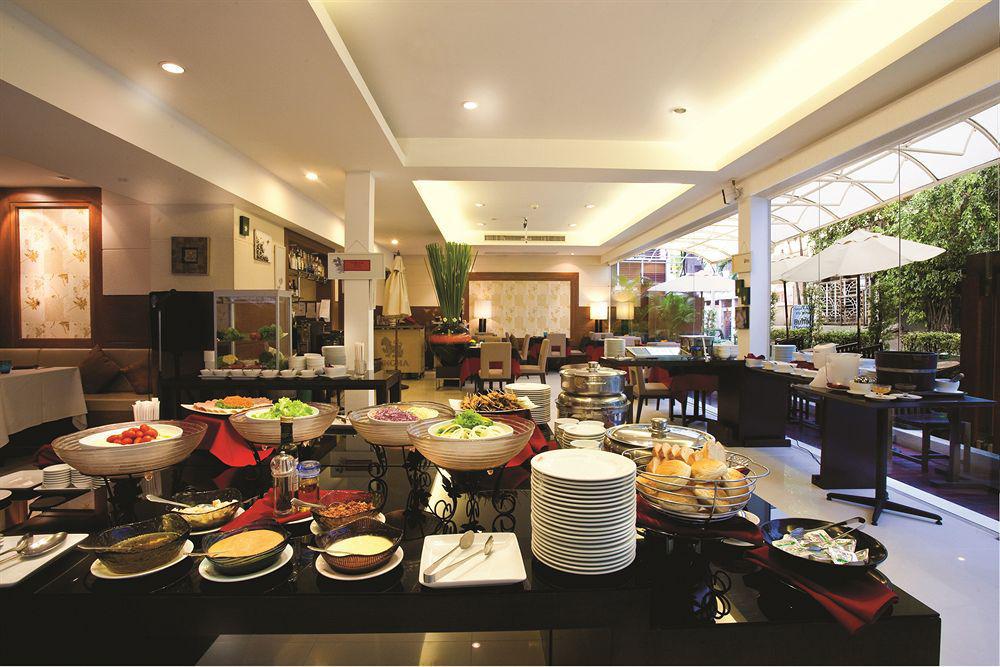 Furamaxclusive Sathorn, Hotel