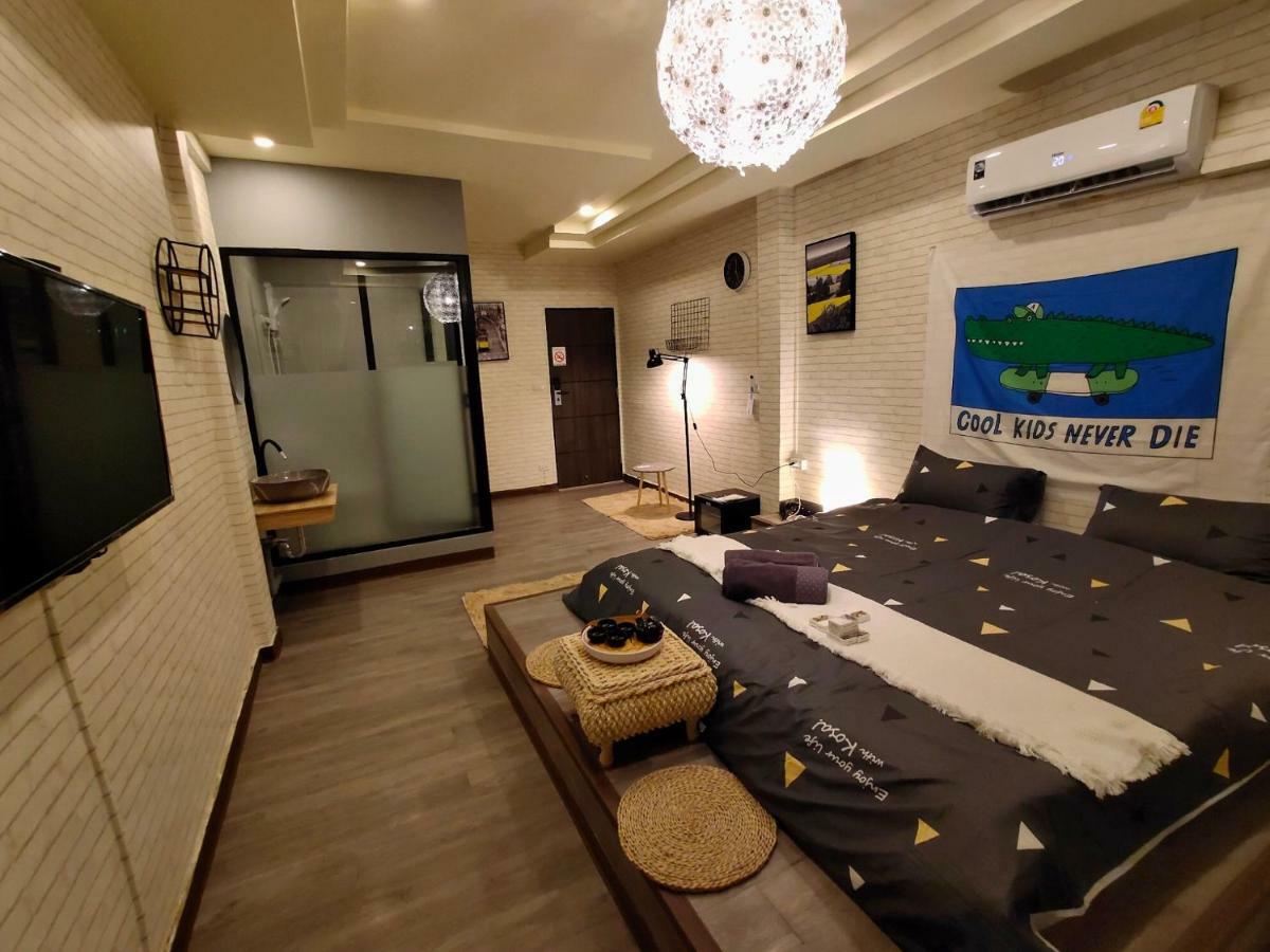 Meetu曼谷市中心特色旅馆，近火车夜市，免费早餐 *