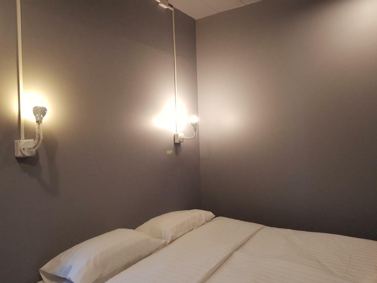 Sleepcatshostel Hotel