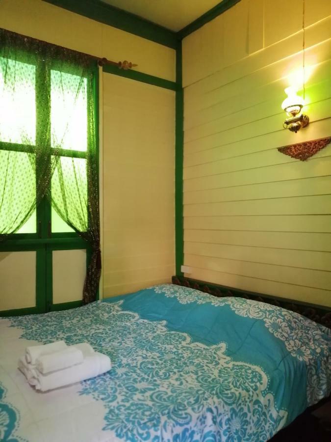 Bed & Breakfast Baan Tepa Boutique House Bangkok