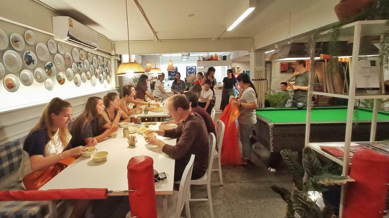 Fun Cafe & Asrama Bangkok