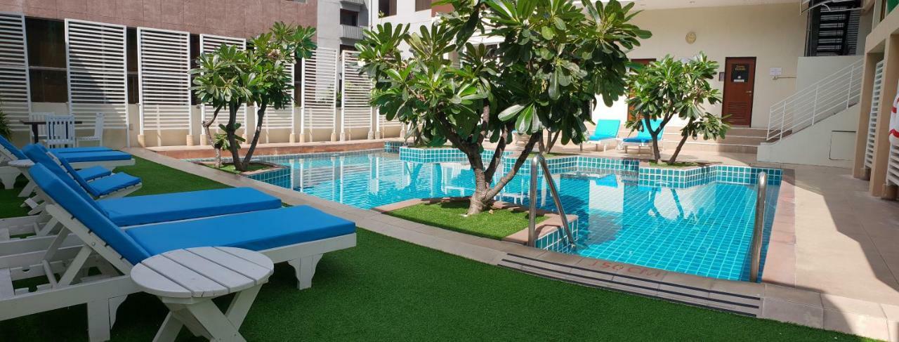 Furamaxclusive Sathorn, Hotel
