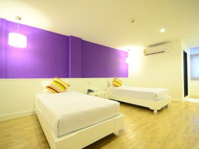 Hotel First House