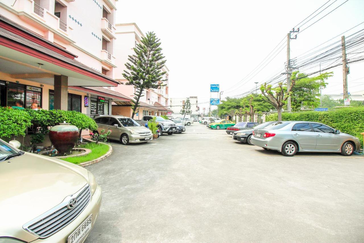 Hotel Oyo 376 Ok Airport