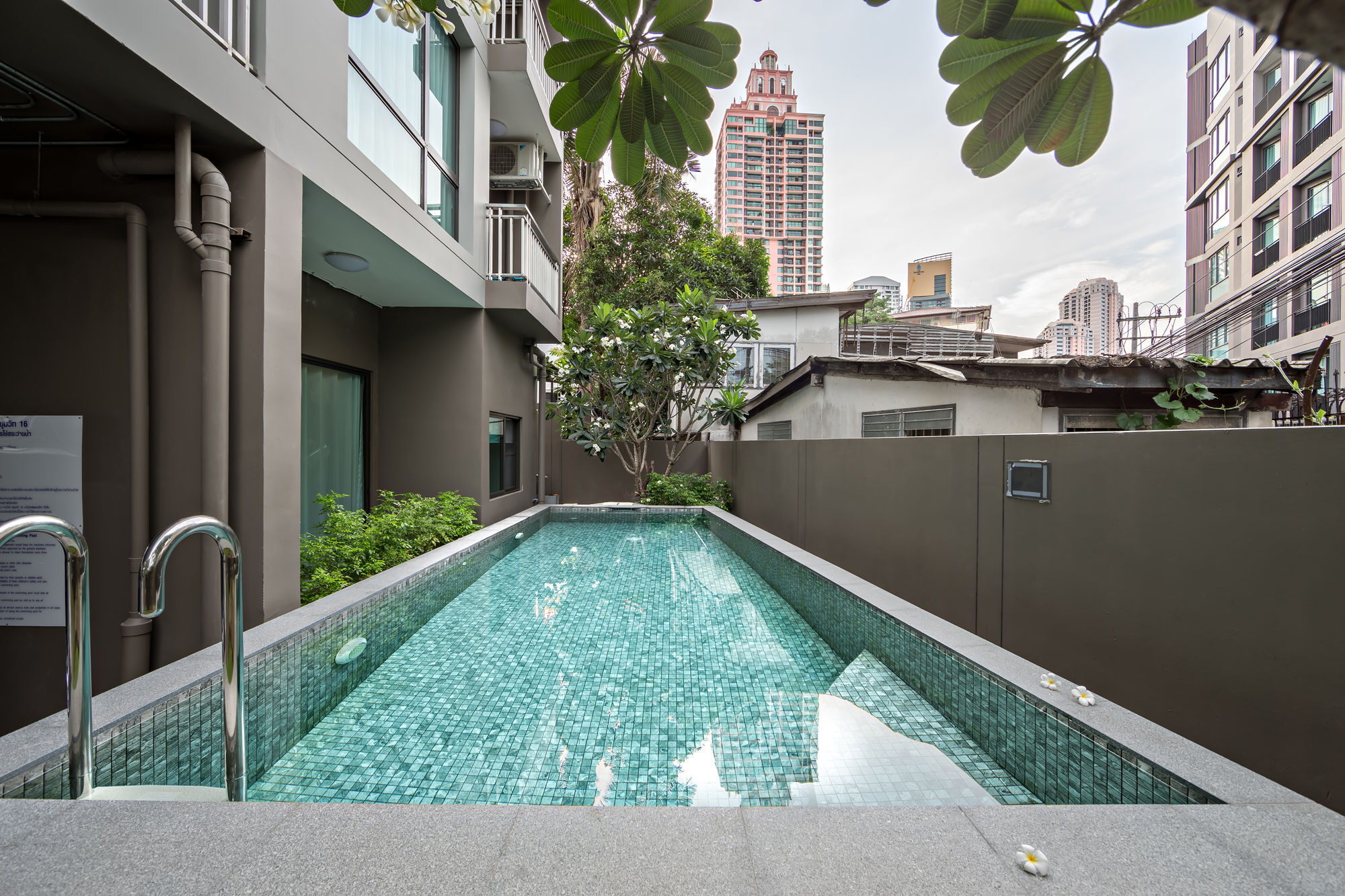 Like Sukhumvit 22 Bangkok