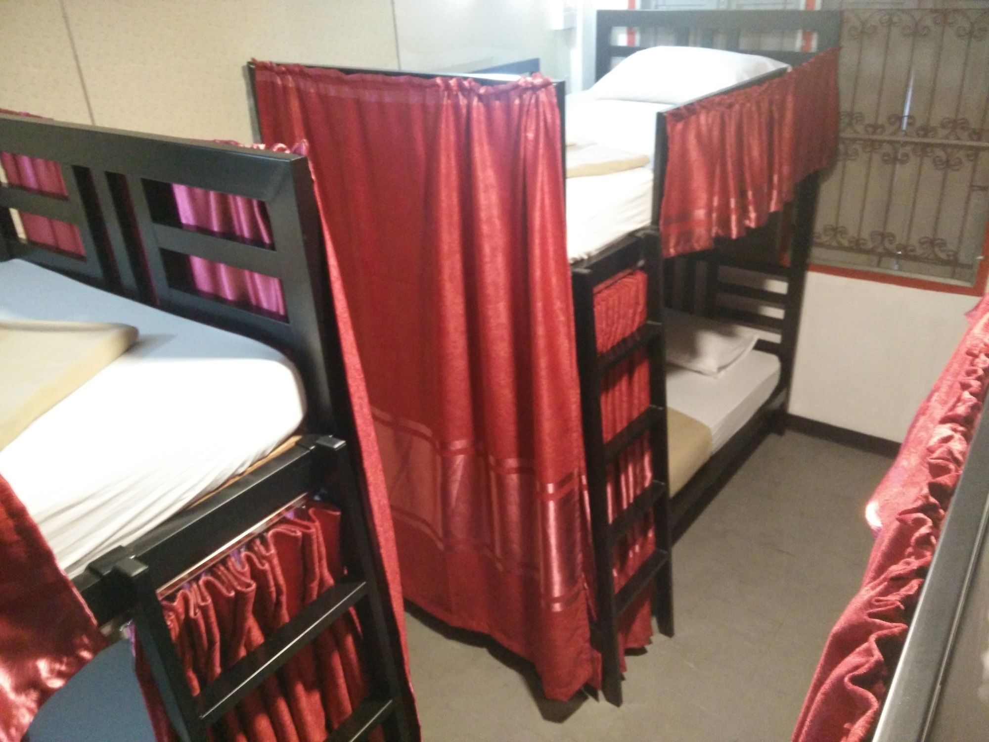U Hostel