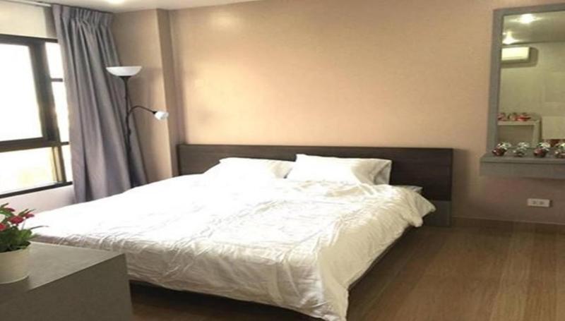 Oyo 421 Guyasuka & Cafe Hotel Bangkok