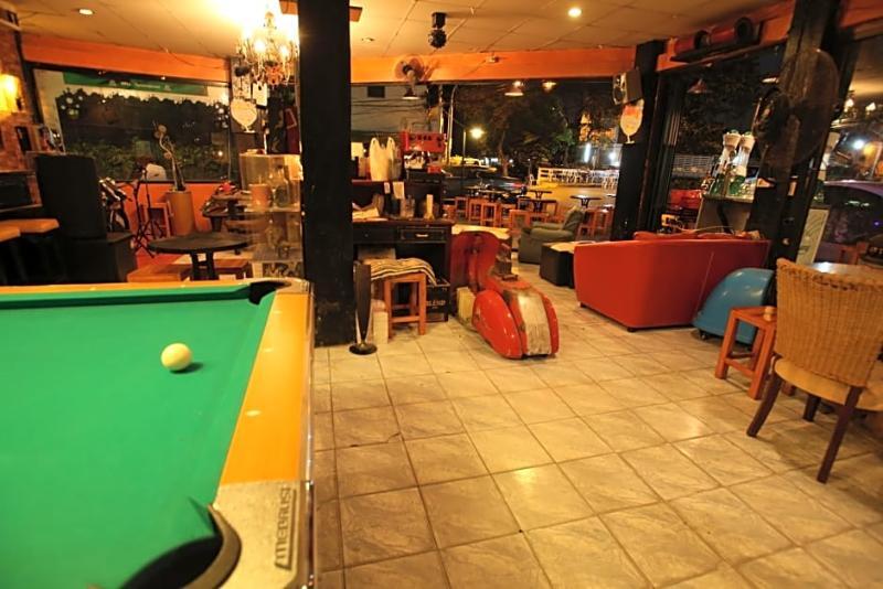 Hotel At Smile House 2*