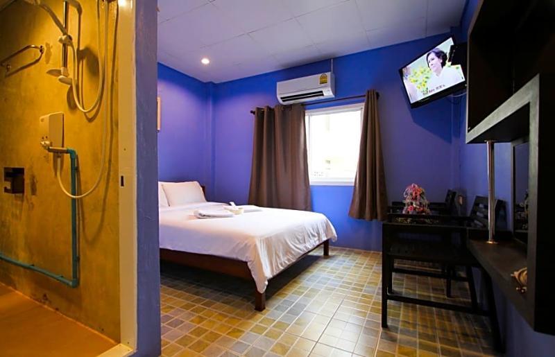 At Smile House Hotel Bangkok
