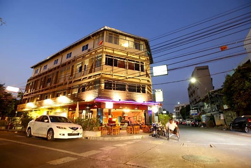 At Smile House 2* Bangkok