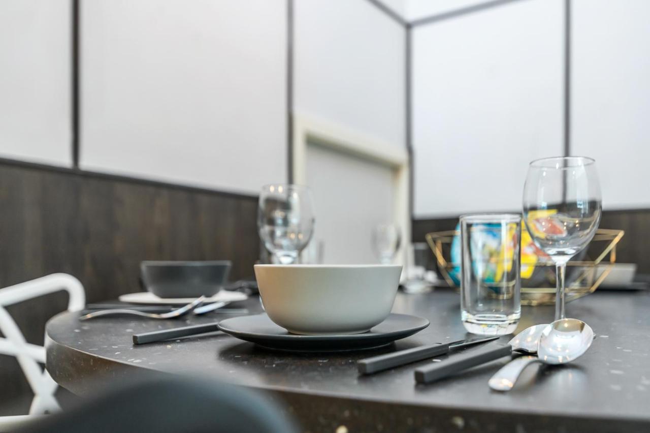 Miq Asoke808 - Asoke Bts - Garden Pool - 16 Pax Villa *