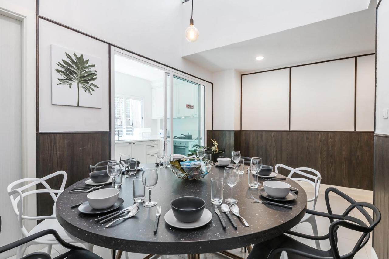 Villa Miq Asoke808 - Asoke Bts - Garden Pool - 16 Pax