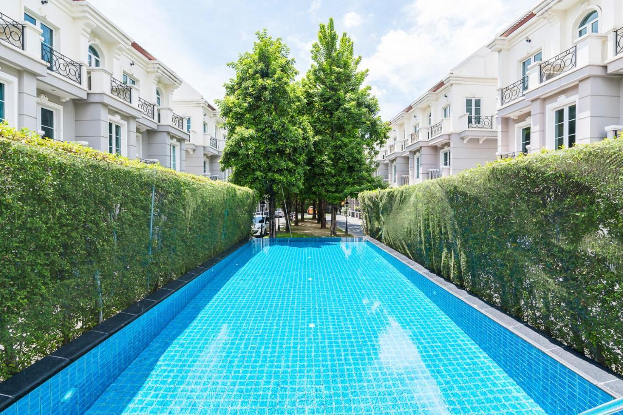 Miq Asoke808 - Asoke Bts - Garden Pool - 16 Pax Villa Bangkok