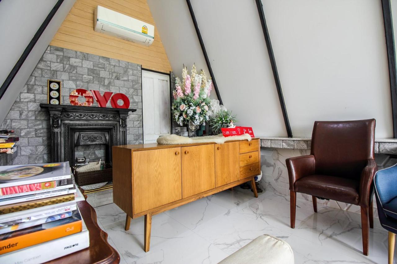 Oyo 387 Little Bangbon Hotel Bangkok