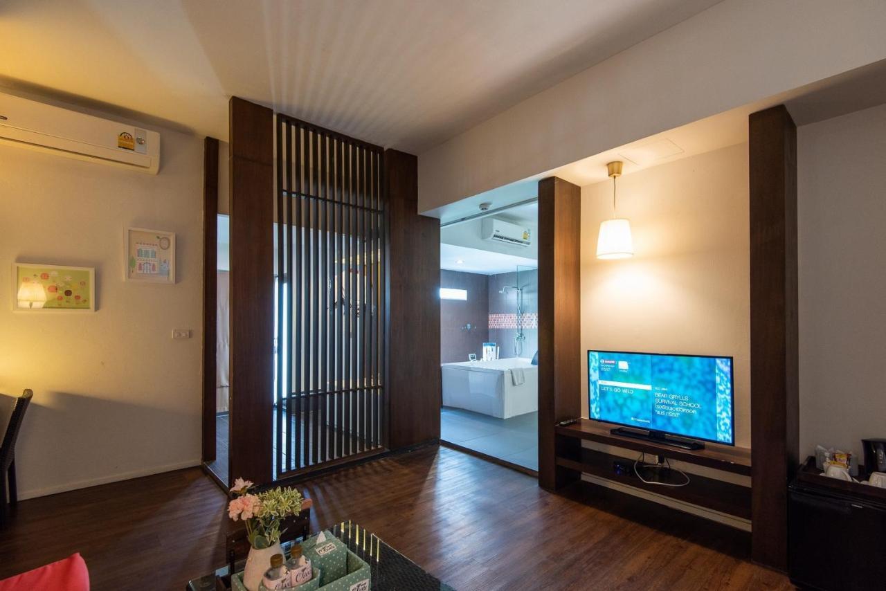 Hotel Baan Oliver Srinakarin