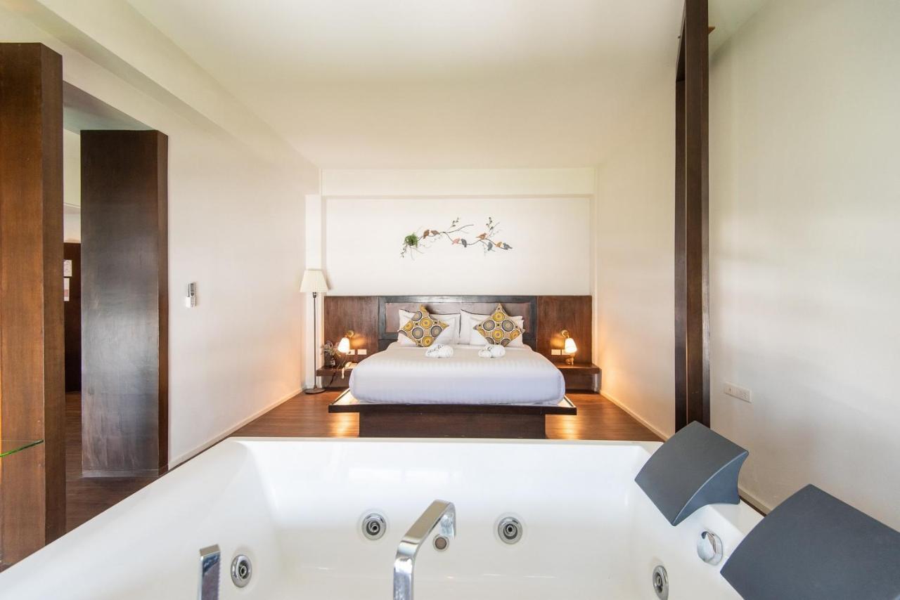 Baan Oliver Srinakarin 4*