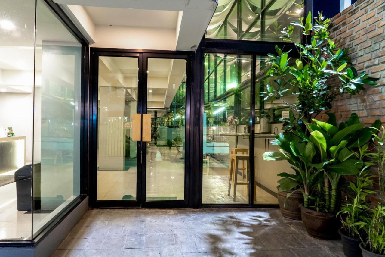 Hotel Roomquest Don Mueang Airport Bangkok