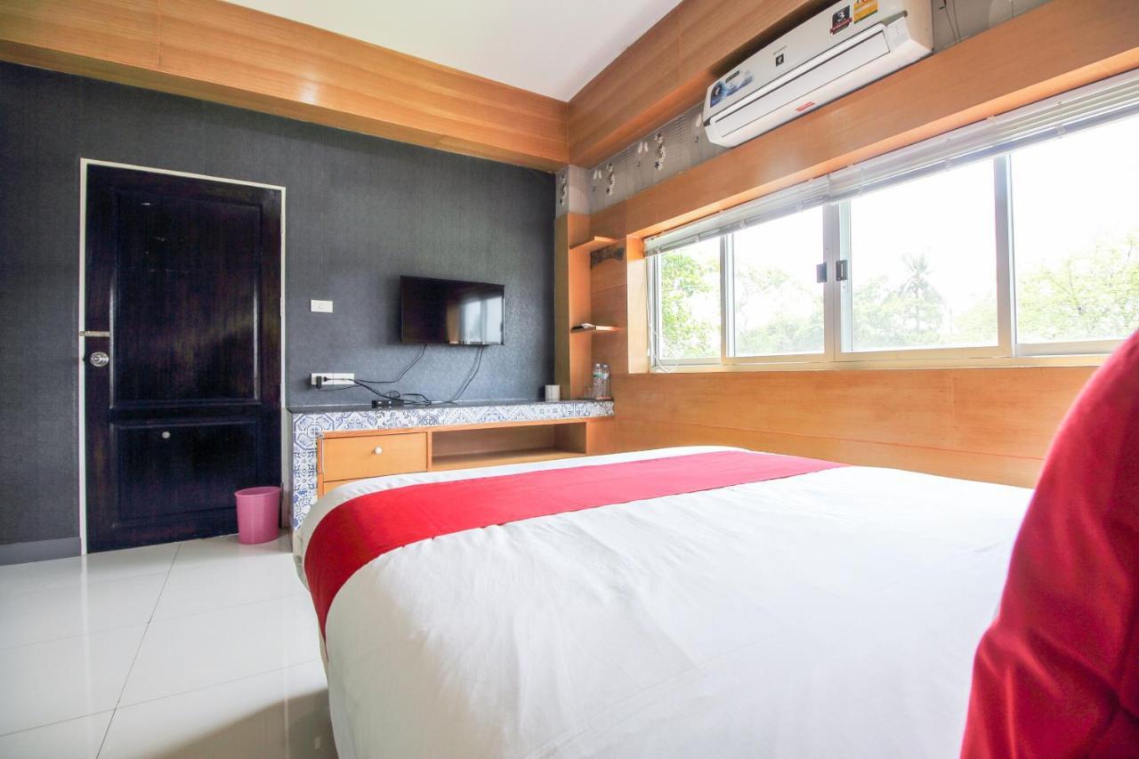 Hotel Oyo 387 Little Bangbon 3*