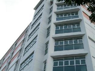 Ratchada 17 Place Hotel