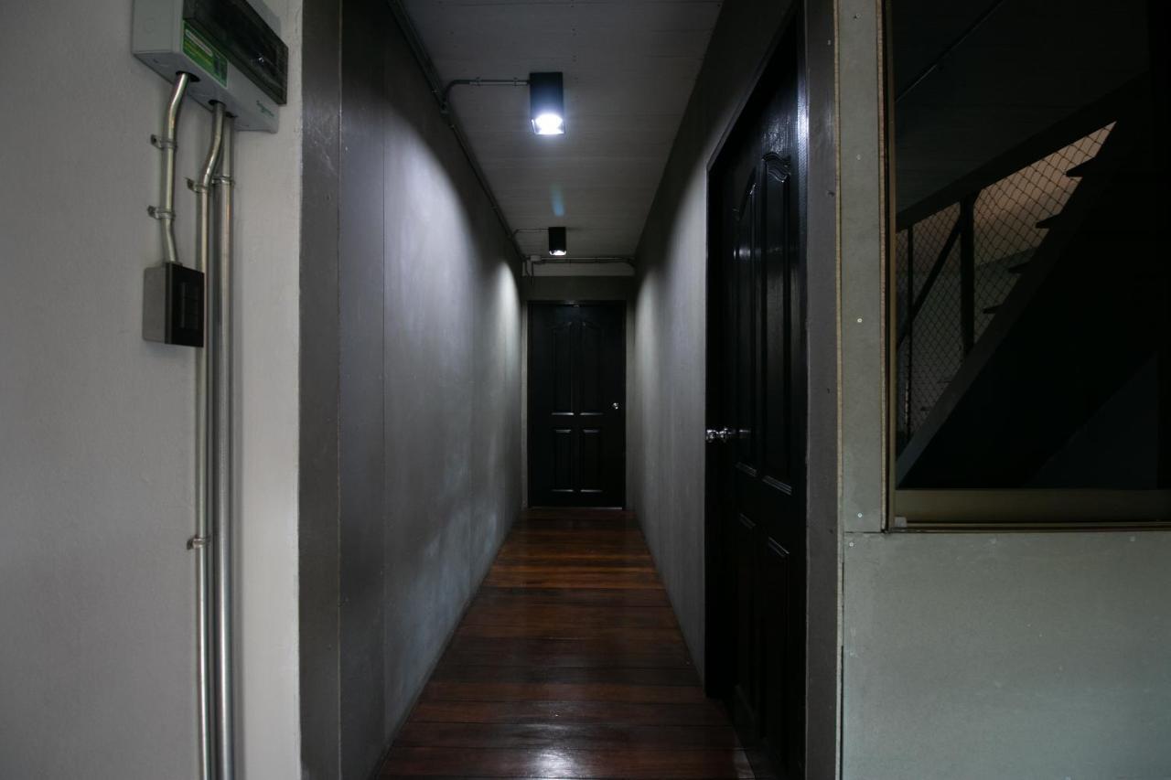 Hostel Oyo 505 Ente Space Bangkok