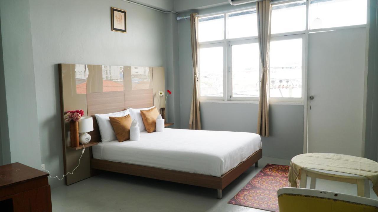 Hostel Sleepcase