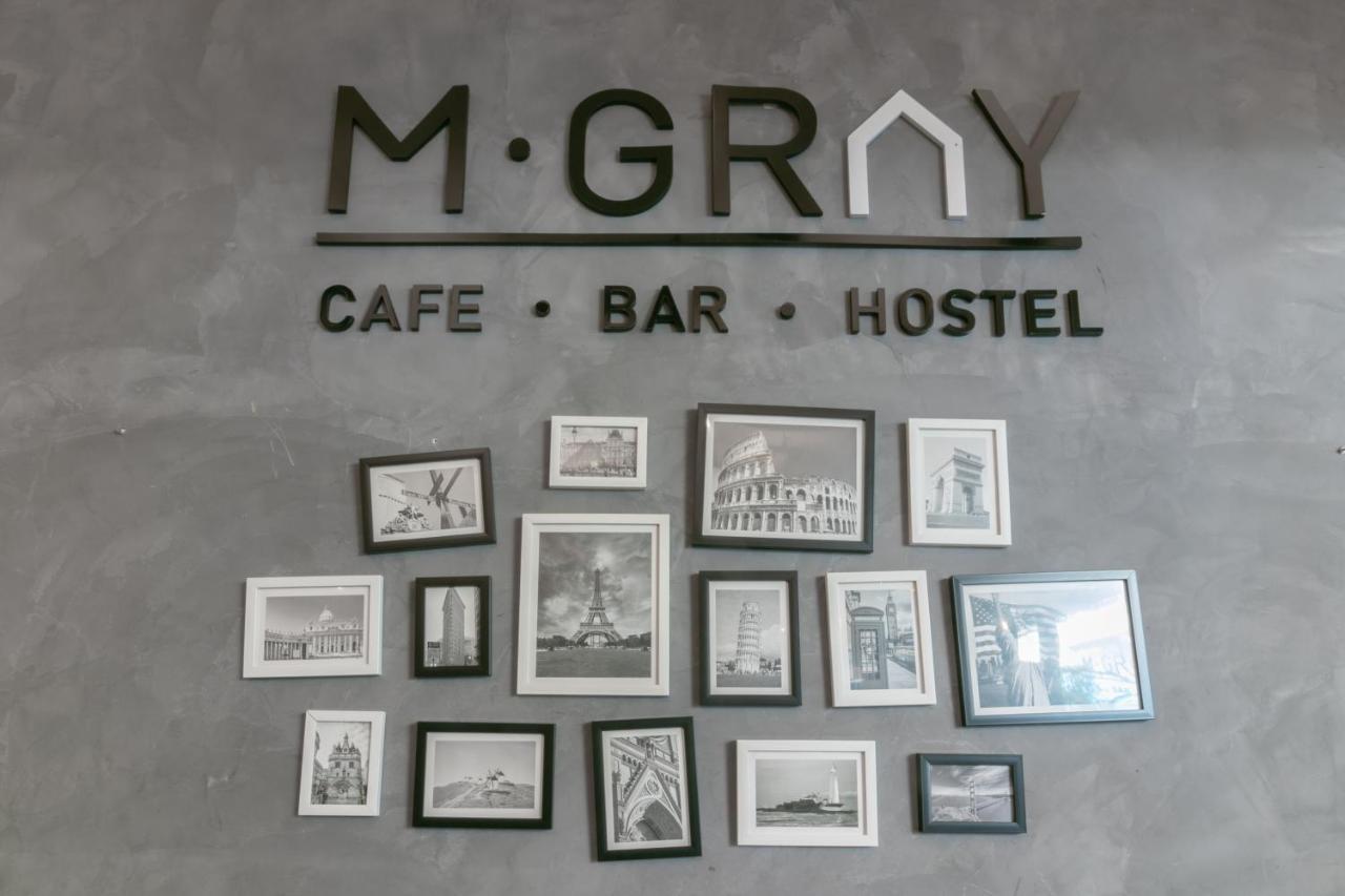 Hostel M Gray *
