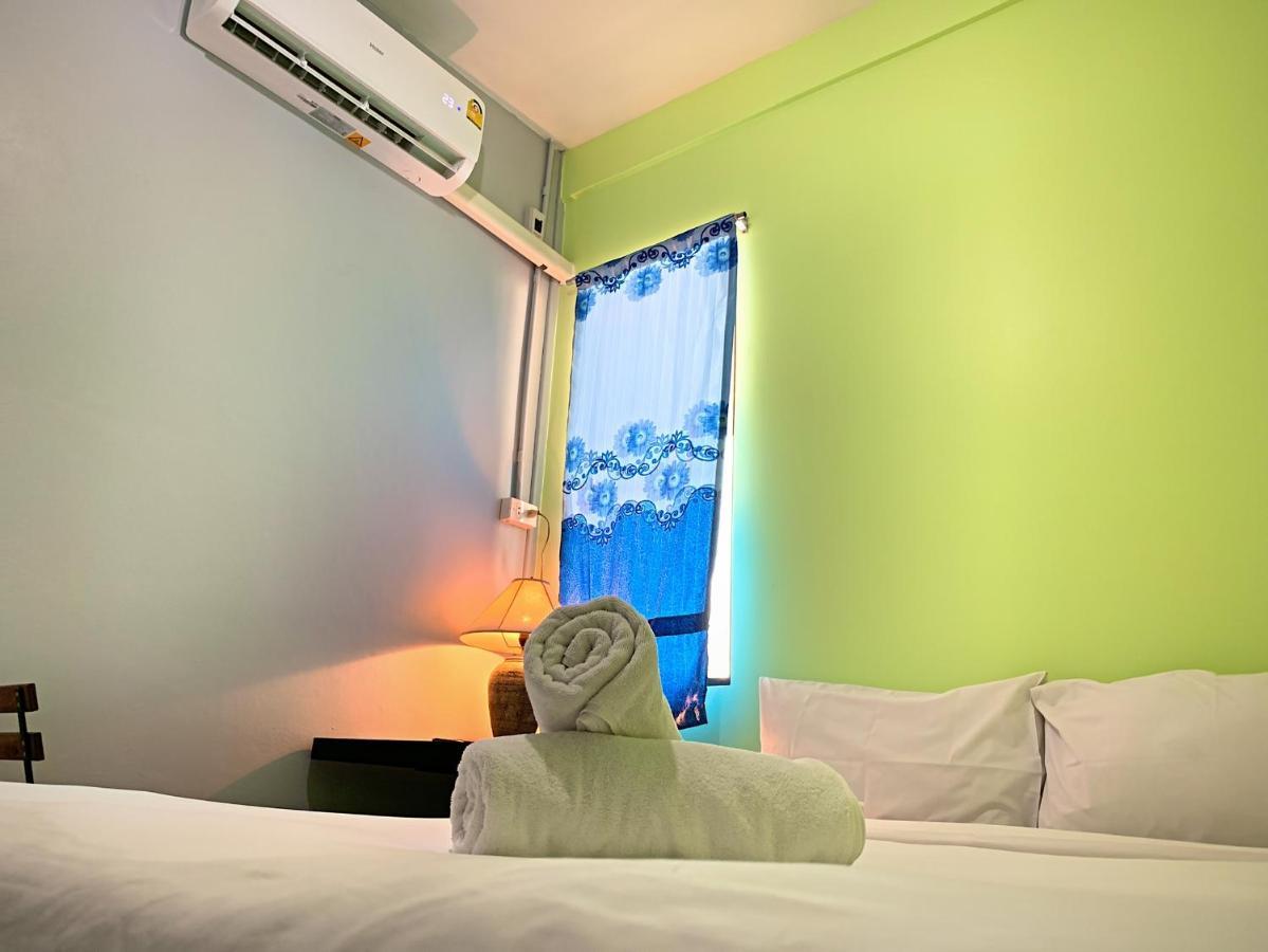 Hostel Wanderlust *