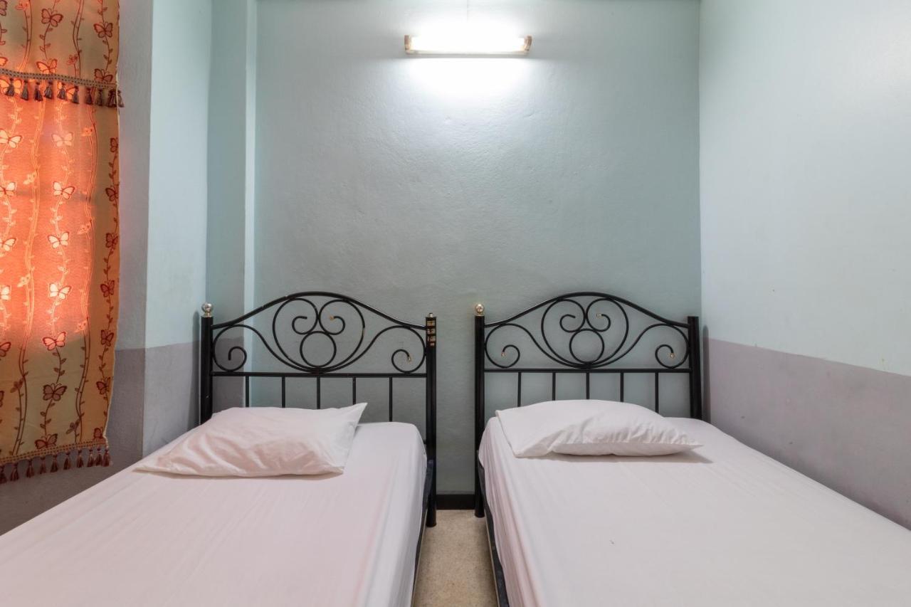 7 Holder Guest house