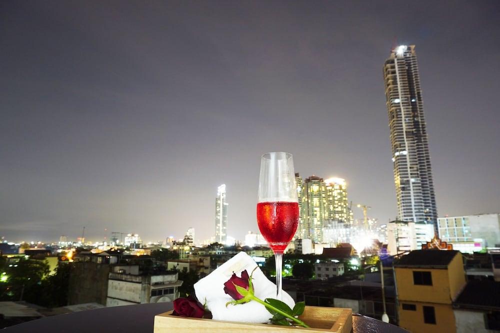 Miloft Sathorn - Sha Certified Bangkok
