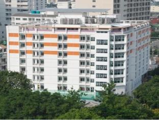 Ratchada 17 Place Hotel 3*