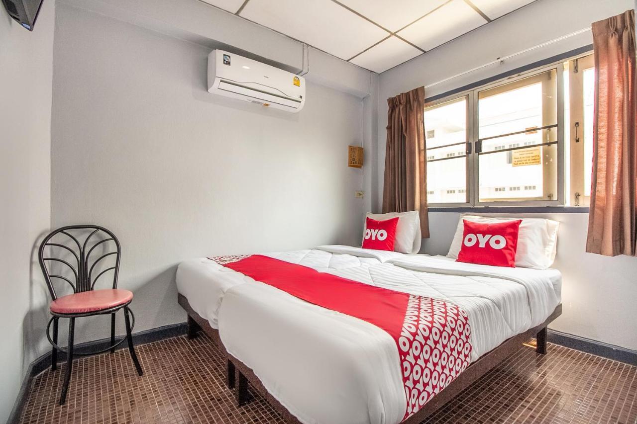 Oyo 537 Na Banglampoo Hotel Hotel