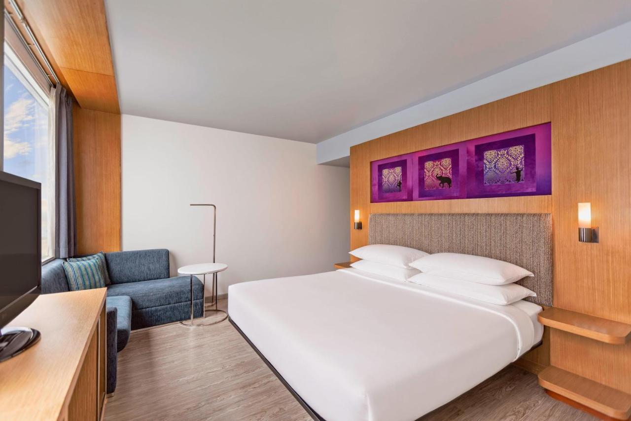 Hotel Aloft - Sukhumvit 11 4*