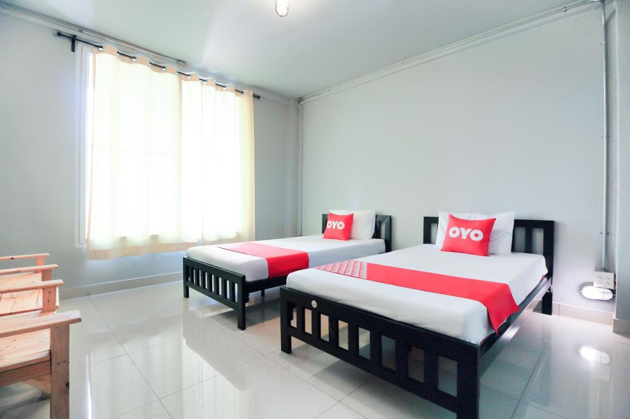 Oyo 421 Guyasuka & Cafe Hotel